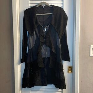 Linea Domani Mixed Media Statement Sweater LIKE NEW.Size M.Hi/Low w/Zip Front.